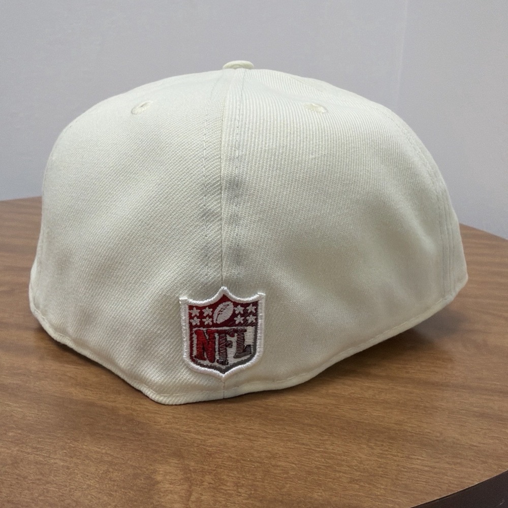 Men's New Era Cream Tampa Bay Buccaneers Chrome Color Dim 59FIFTY Fitted 7 1/2 - Picture 4 of 8